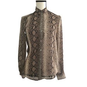 New without tags zara snake printed buttondown size XS